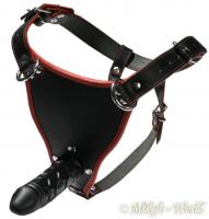 hier klicken für eine vergrösserte Darstellung von Ledapol - Echt Leder Harness Penis / Dildo Slip schwarz-rot